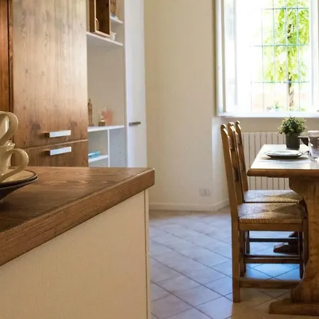 Altido Elegant 1br Apart On The Coast Of Lake Como Carate Urio